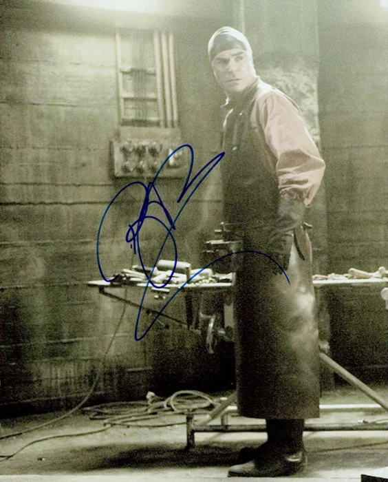 Roger Bart autograph