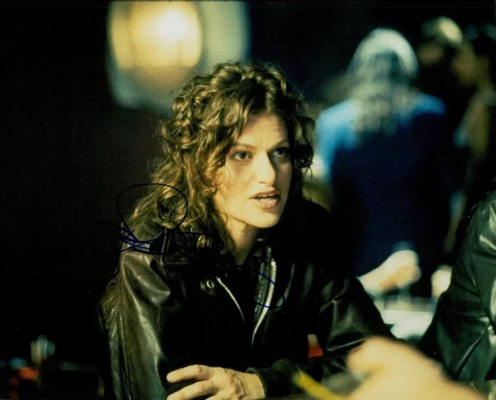 Sandra Bernhard autograph