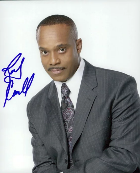 Rocky Carroll autograph