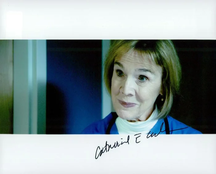 Catherine Coulson autograph