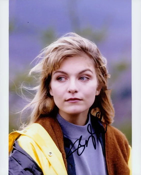 Sheryl Lee autograph