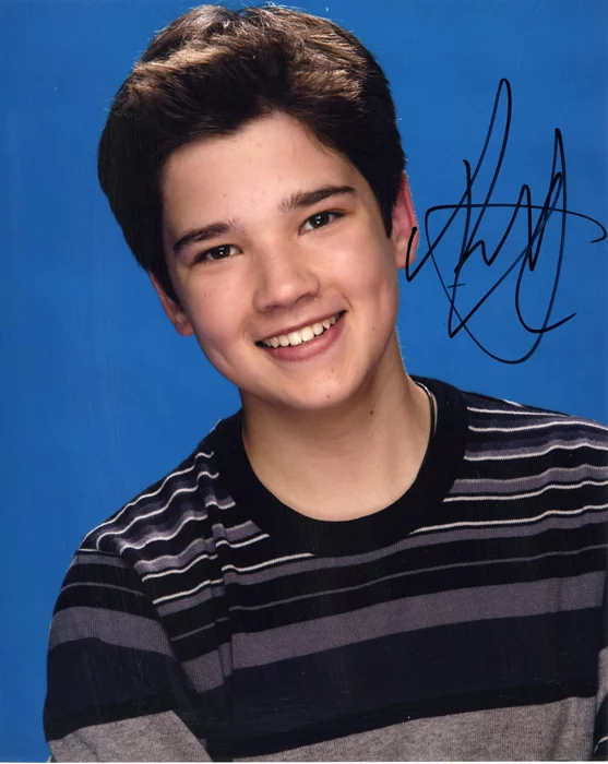 Nathan Kress autograph