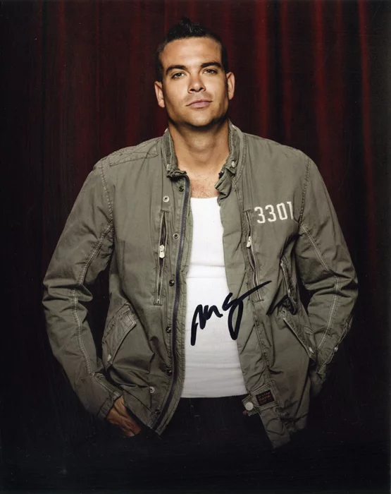 Mark Salling autograph