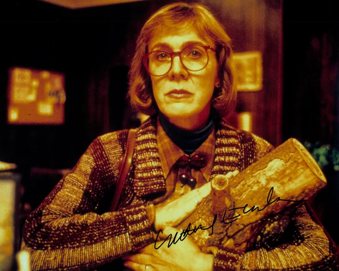 Catherine Coulson autograph
