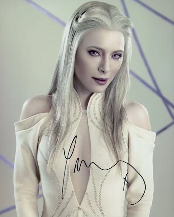 Jaime Murray autograph
