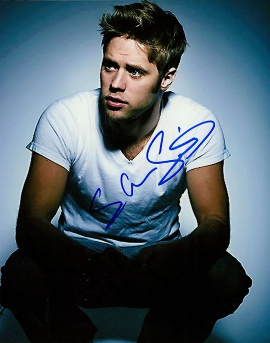 Shaun Sipos autograph