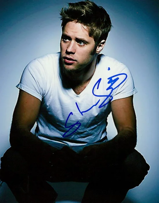 Shaun Sipos autograph