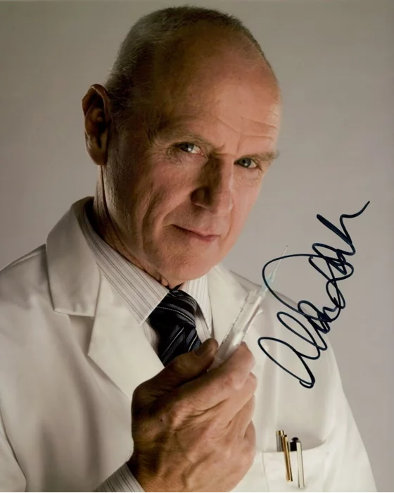 Alan Dale autograph