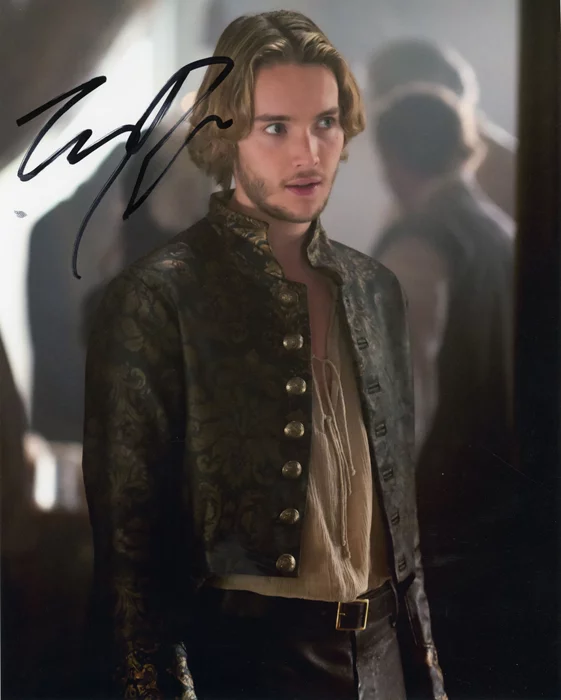 Toby Regbo autograph