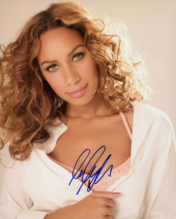 Leona Lewis autograph