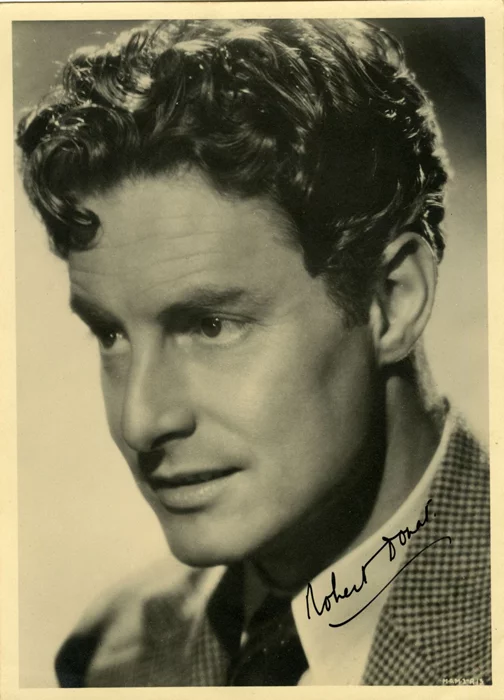Robert Donat autograph