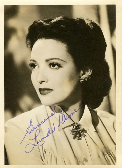 Linda Darnell autograph
