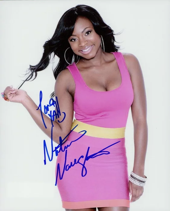 Naturi Naughton autograph