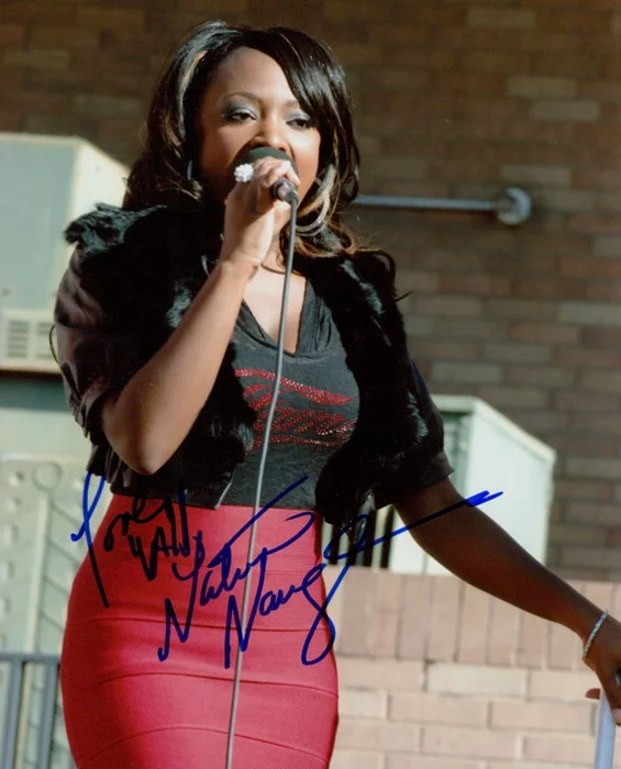 Naturi Naughton autograph