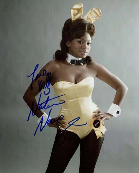Naturi Naughton autograph