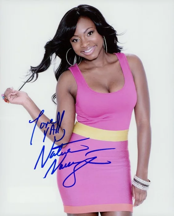 Naturi Naughton autograph