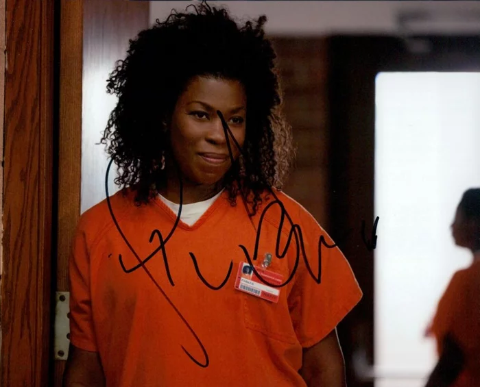 Lorraine Toussaint autograph