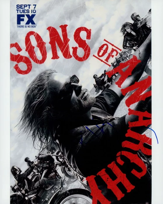  Kurt  Sutter autograph