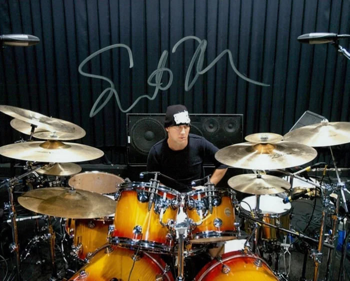 Stephen Perkins autograph
