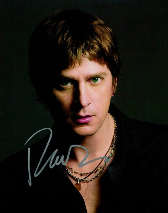 Rob Thomas autograph