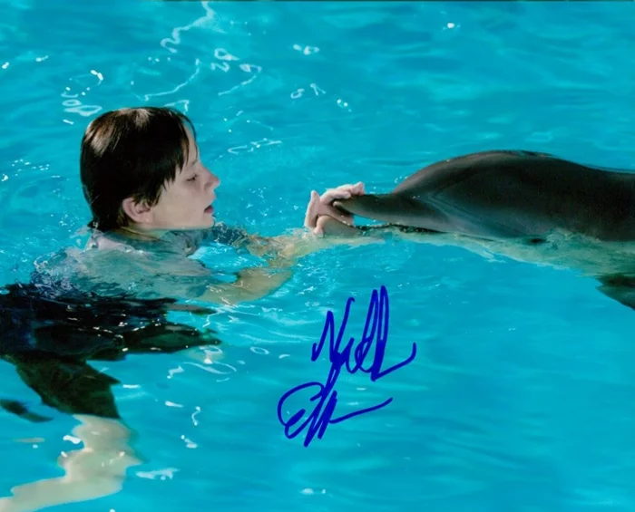Nathan  Gamble autograph