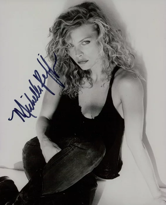 Michelle Pfeiffer autograph