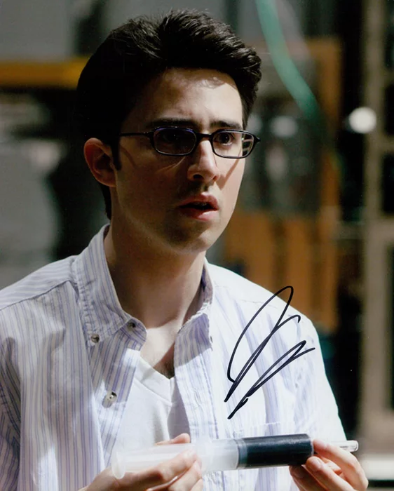 Josh Zuckerman autograph