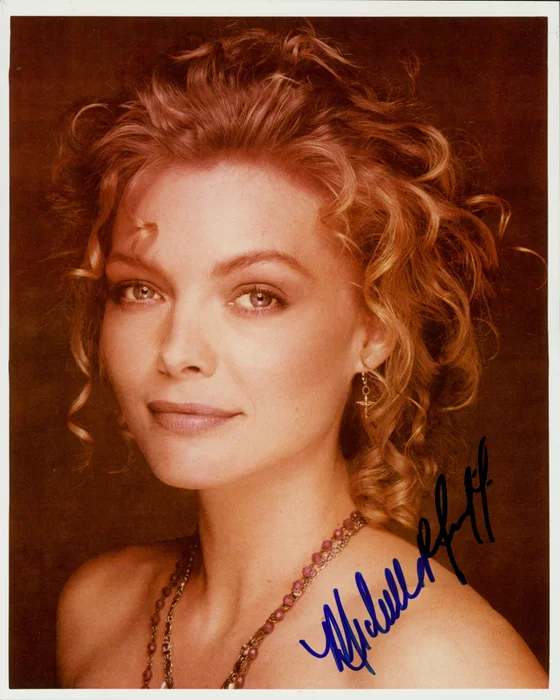 Michelle Pfeiffer autograph