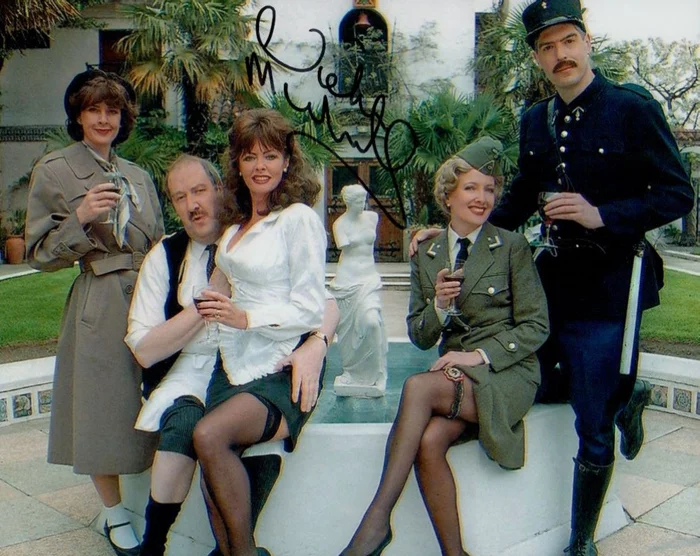 Vicki Michelle autograph