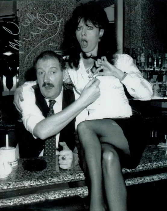 Vicki Michelle autograph