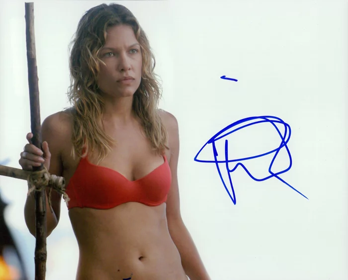 Kiele Sanchez autograph