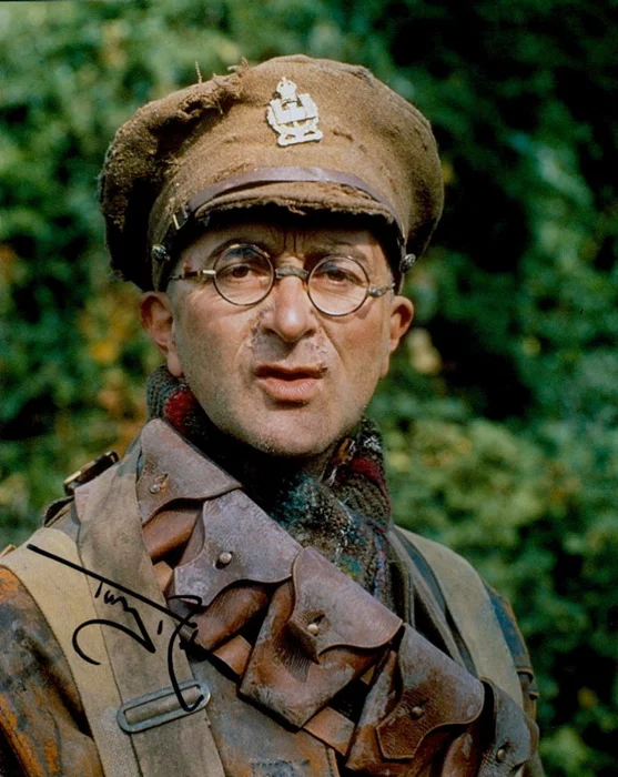 Tony Robinson autograph