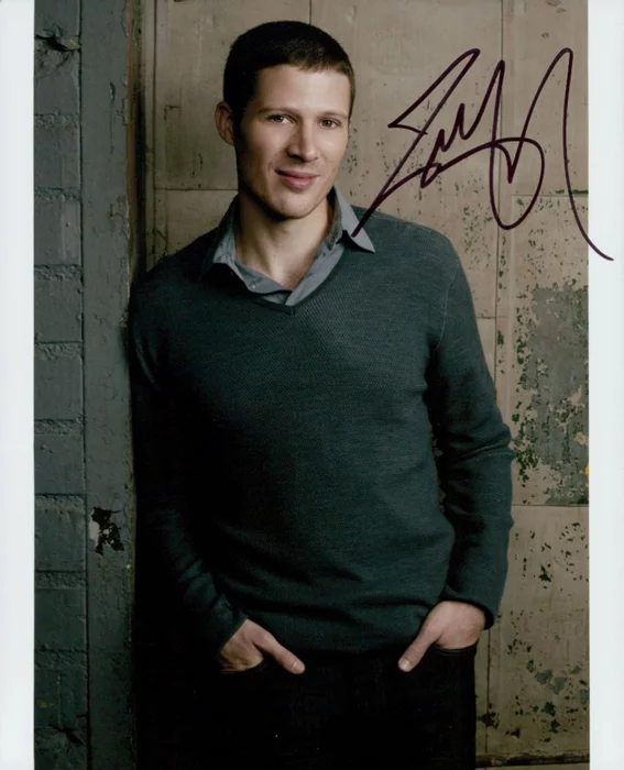 Zach Gilford autograph