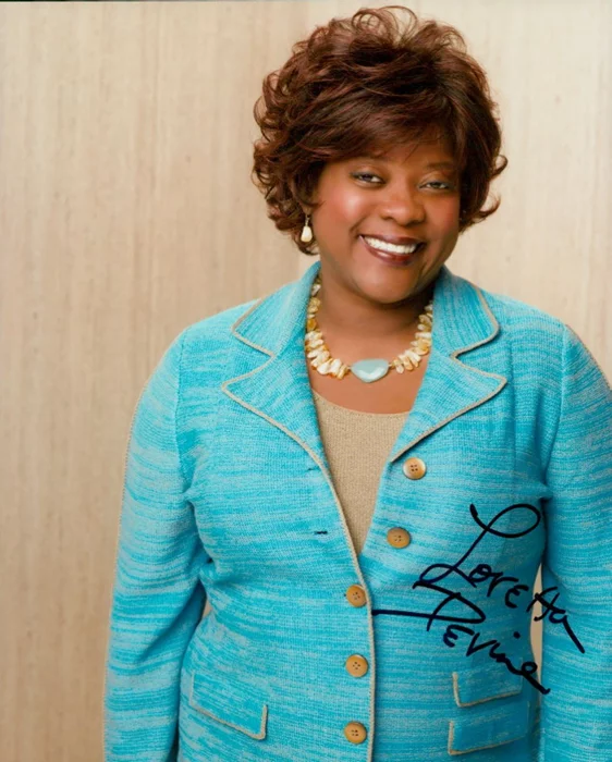 Loretta Devine autograph