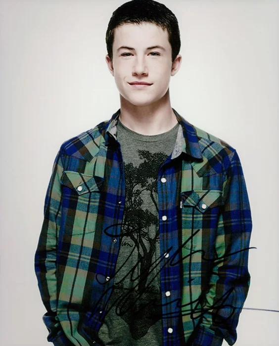 Dylan Minnette autograph