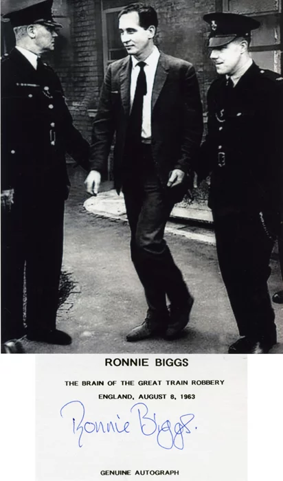 Ronnie Biggs autograph