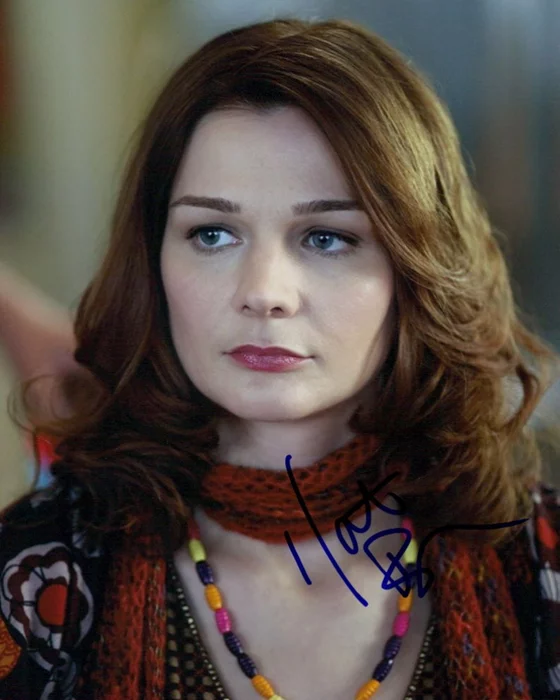 Heather Burns autograph