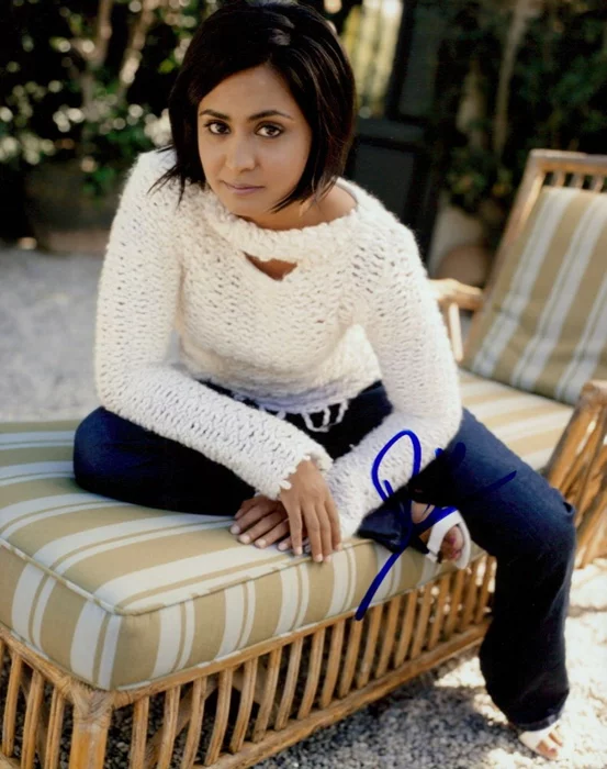 Parminder Nagra autograph