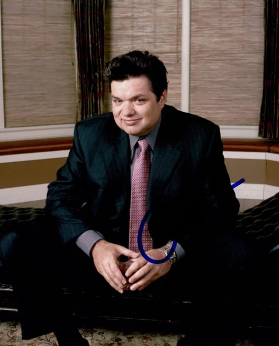 Oliver Platt autograph