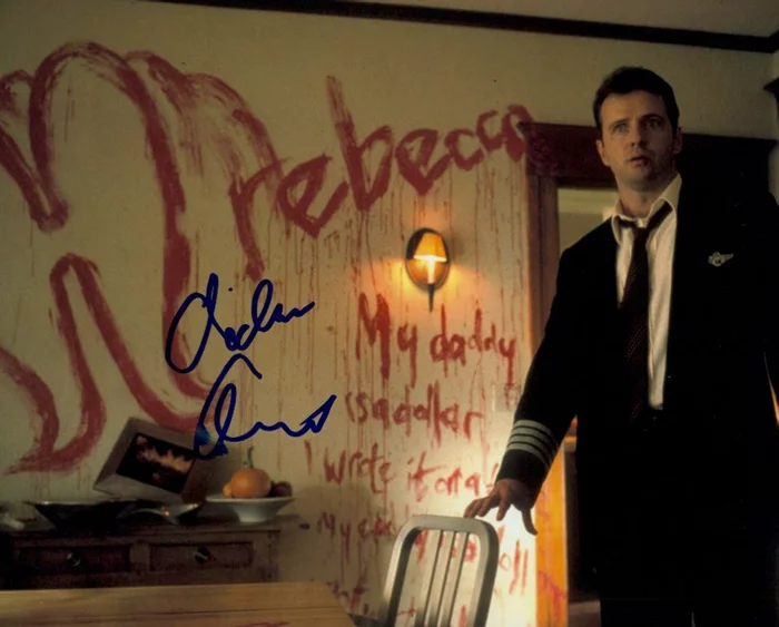 Aidan Quinn autograph