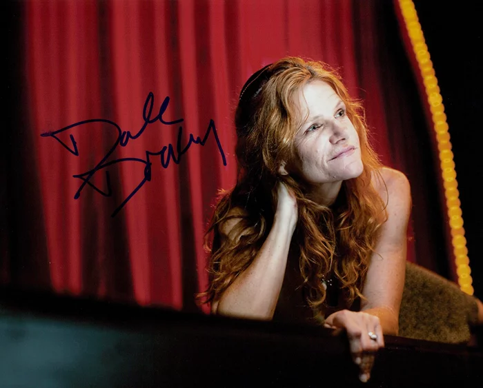 Dale Dickey autograph