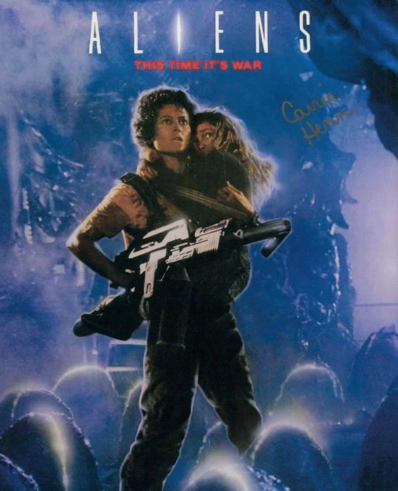 Carrie Henn autograph