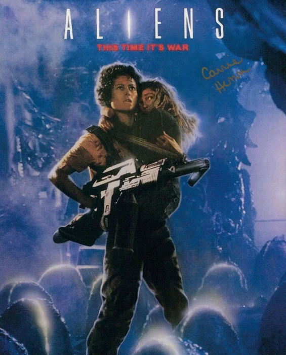 Carrie Henn autograph