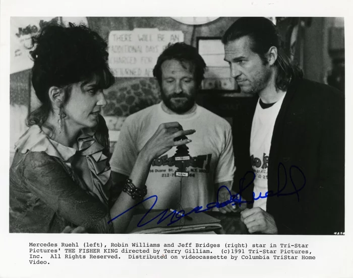 Mercedes Ruehl autograph