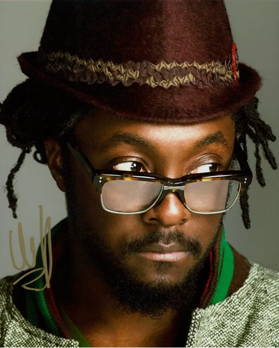 will.i.am autograph