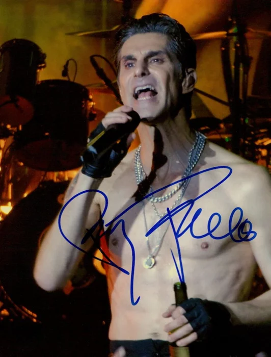 Perry Farrell autograph