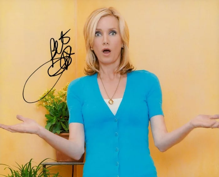 Beth Littleford autograph