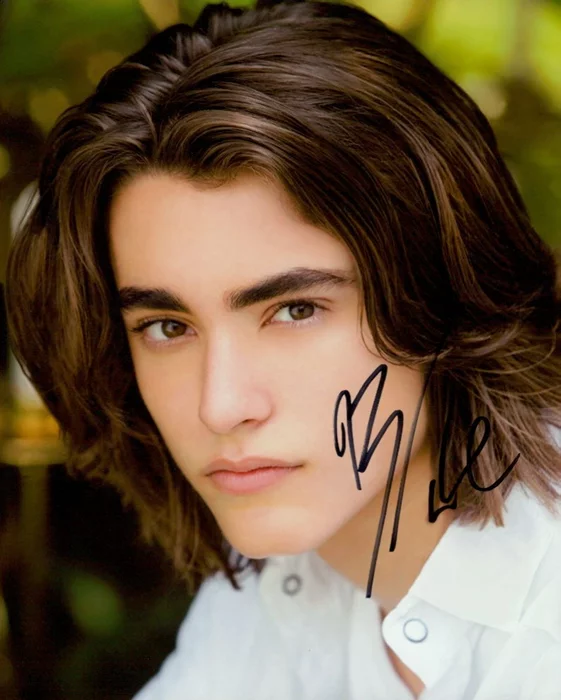 Blake Michael autograph
