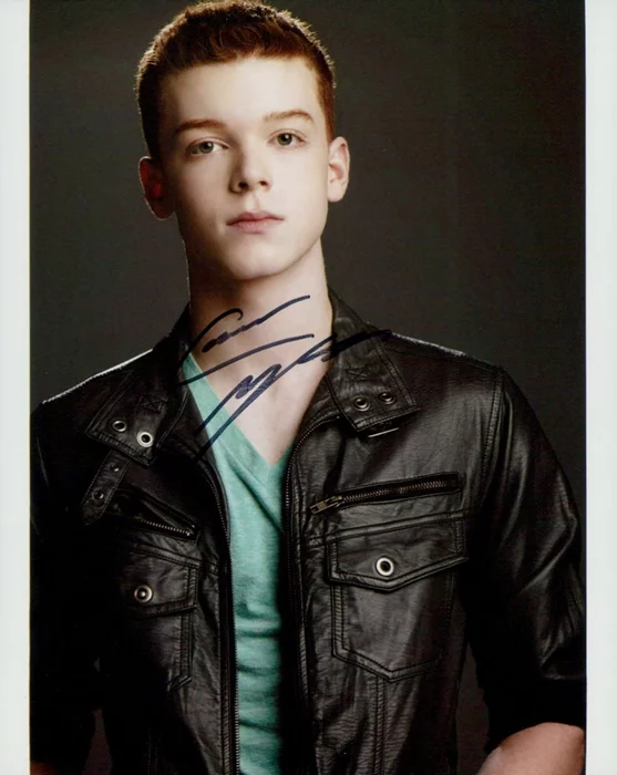 Cameron Monaghan autograph