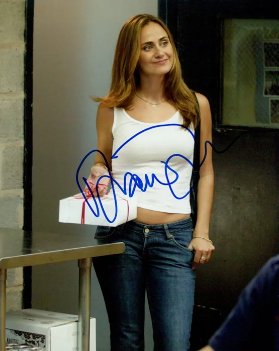 Diane Farr autograph